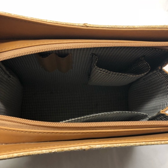 RARE Authentic Kate Spade Straw Shoulder Bag Purse - Picture 3 of 4